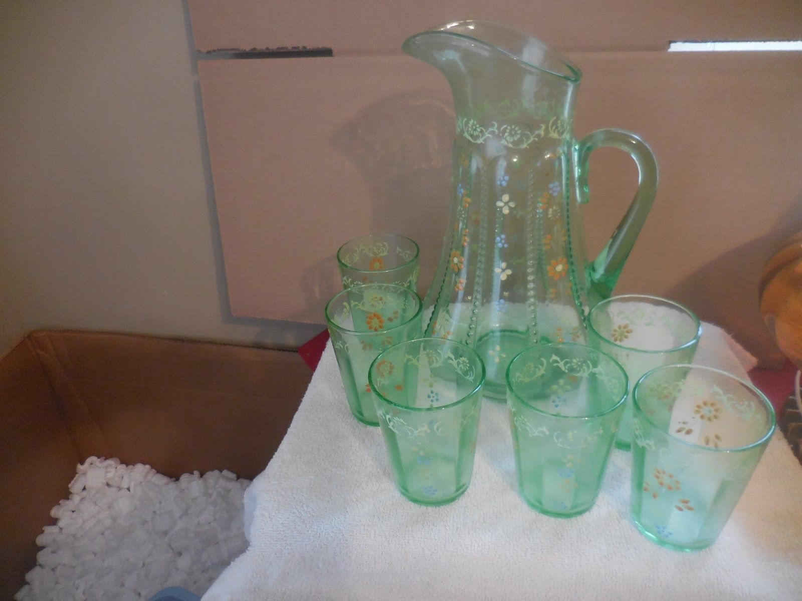 ANTIQUE GREEN DEPRESSION GLASS HAND PAINTED PITCHER MATCHING TUMBLERS