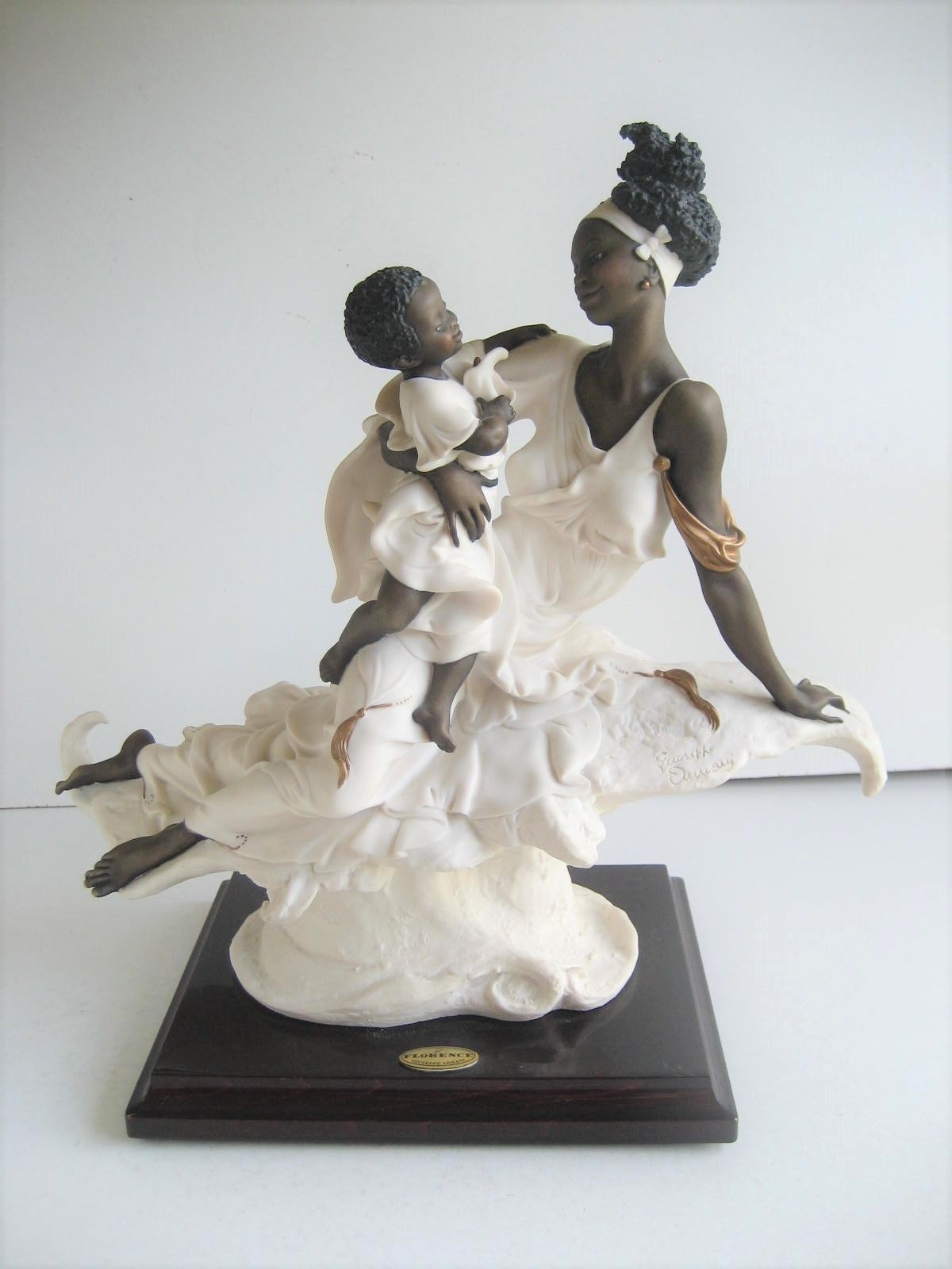 Giuseppe Armani Italian Black Maternity Figure Mother & Child 0502F