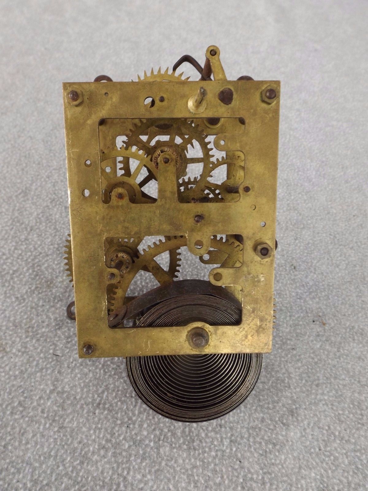 OLD ANTIQUE SESSIONS TIME ONLY WALL CLOCK MOVEMENT CLOCK PARTS