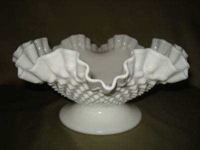 Shoe Repair Indianapolis on Fenton Milk Glass Hobnail Fruit Bowl Large Excellent Co Completed
