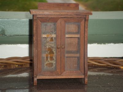 Antique Vintage Furniture on Antique Vintage Dollhouse Furniture Doll House Hutch Completed