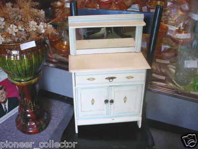 Antique Doll Furniture on Antique Doll Furniture Painted Sideboard Dresser Old Completed