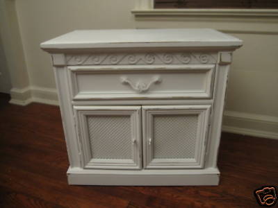 Shabby Chic Antique Furniture on Shabby Carved Vintage Chic Cabinet End Table  Completed