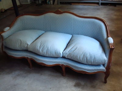 Antique French Country Furniture on Excellent Antique French Country Sofa   Completed