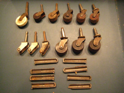 Furniture Casters Antique on Antique Wood Wheel Furniture Casters And Parts  20 Pieces  Completed