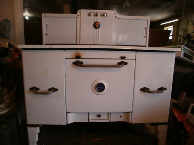 STRONGSINGLE OVEN HOME COMFORT WOOD AND COAL ANTIQUE STOVE/STRONG