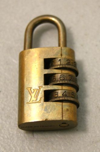 Folder lock serial number