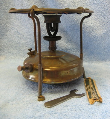 ANTIQUE1910 MANNING BOWMAN ALCOLITE CAMPING COOK STOVE