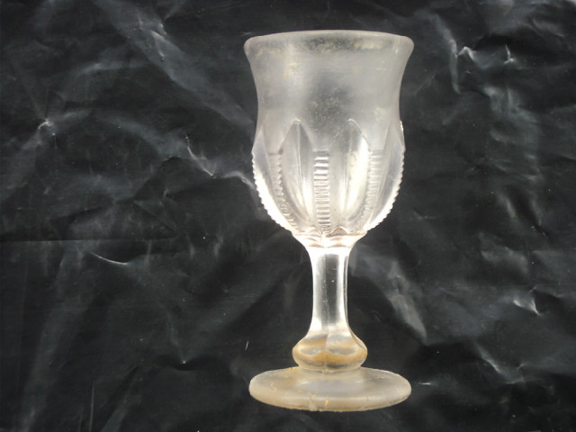 Rare 200 year old glass found from a wrecked ship