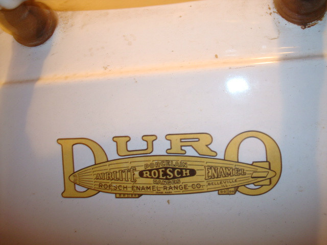 Duro porcelain stove
