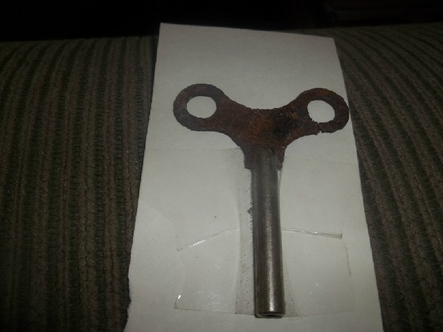 Vintage wind up key