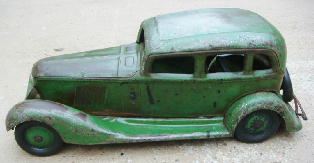 1930's Cor Cor Chrysler Airflow