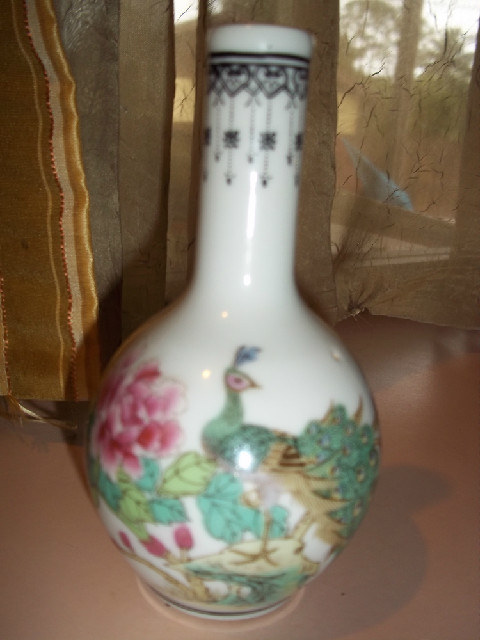 Beautiful period Chinese vase Beautiful period Chinese vase