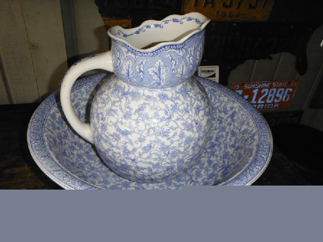 Beautiful Antique Doulton Burslem English Pitcher and Wash Basin
