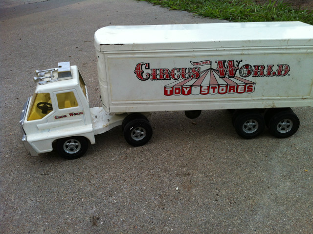World Circus Toy Semi World Circus Toy Semi