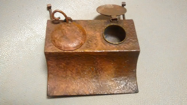 Vintage Arts & Crafts/Mission hammered copper double inkwell Vintage Arts & Crafts/Mission hammered copper double inkwell