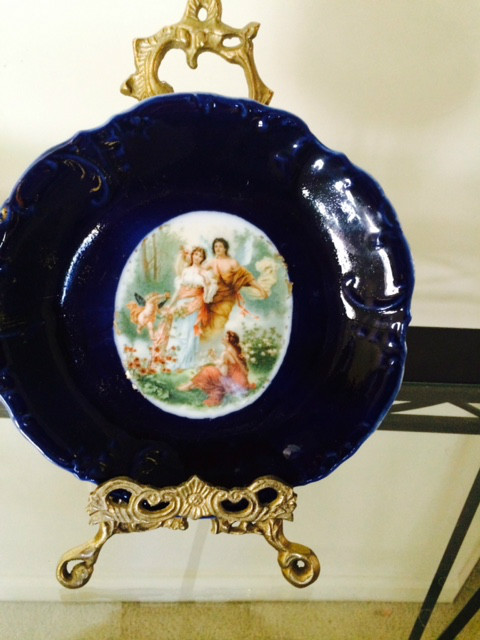 Dresden Medallion Plate Dresden Medallion Plate