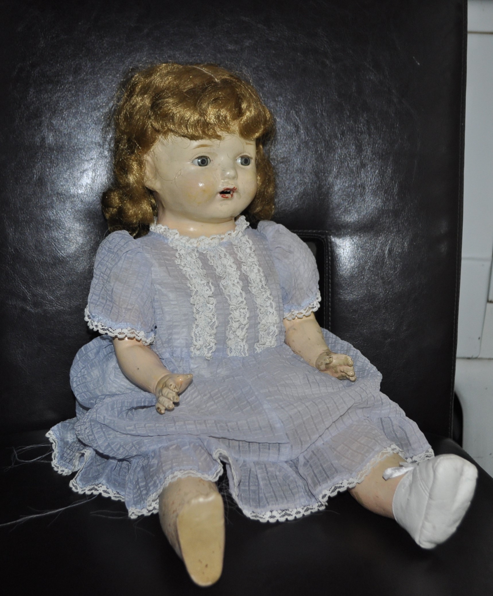 Large vintage MAMA Doll, 21 Large vintage MAMA Doll, 21