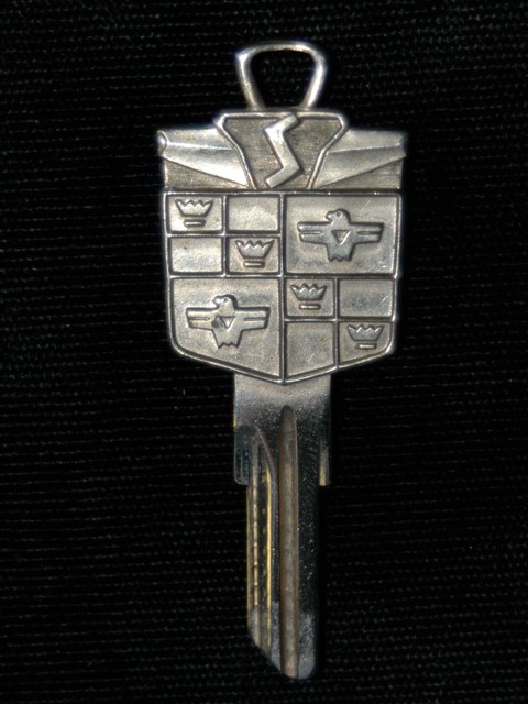 Studebaker Crest Key