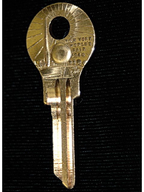 1939/1940 Worlds Fair Key Blank 1939/1940 Worlds Fair Key Blank