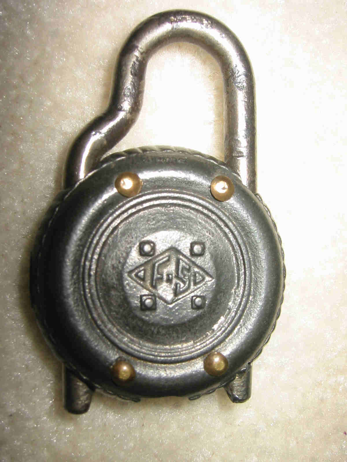 Figural Tire Padlock