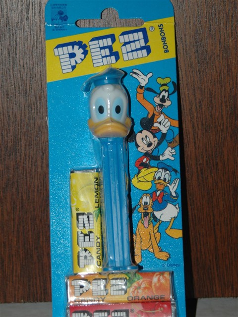Disney - Donald Duck Pez with Closed Beak (MOEC) Disney - Donald Duck Pez with Closed Beak (MOEC)