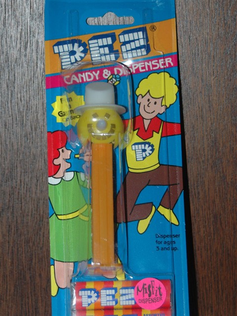 Misfit Snowman Pez - Yellow Face