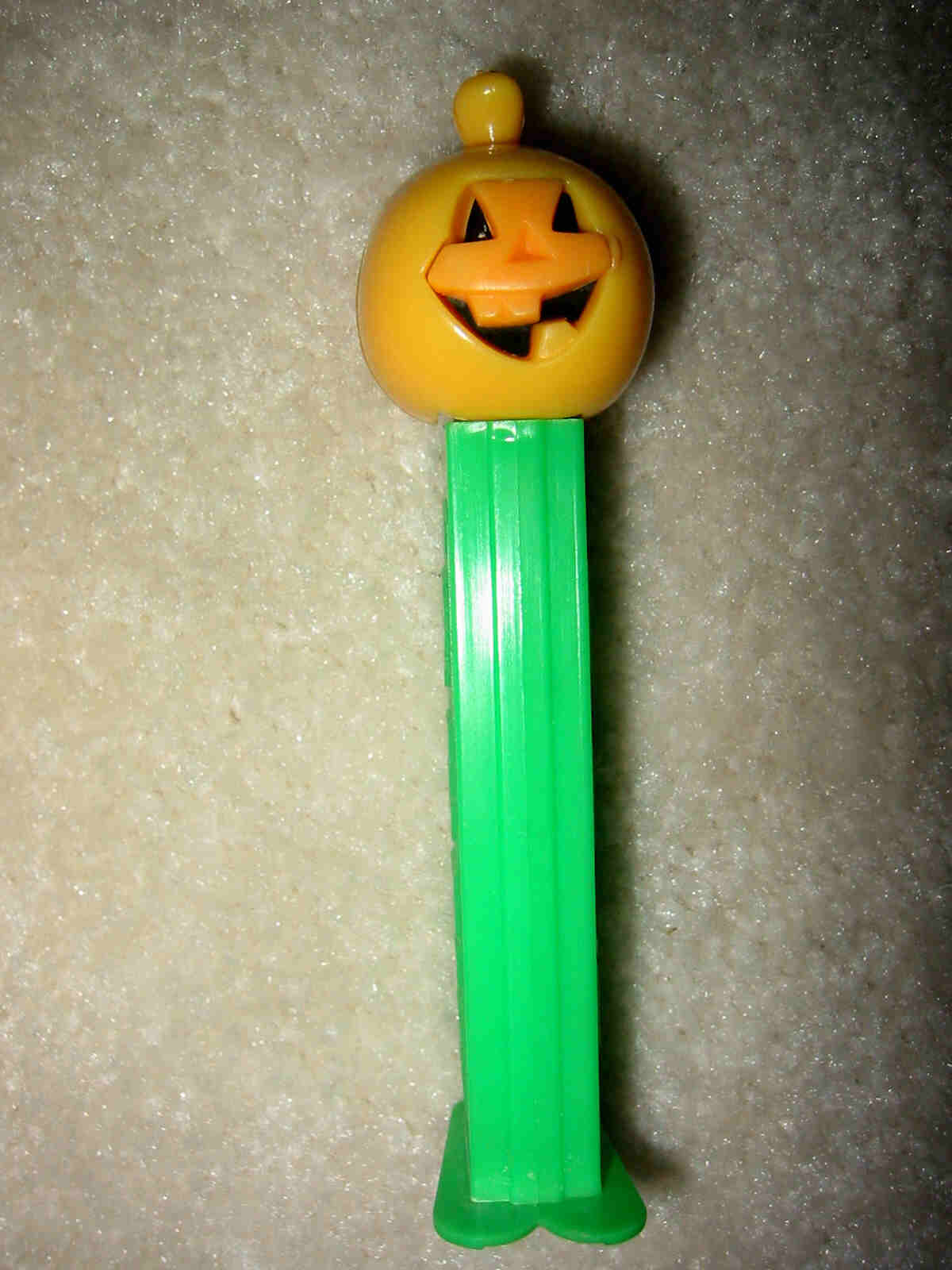 Halloween Pumpkin Die-Cut Head Pez Color Variation