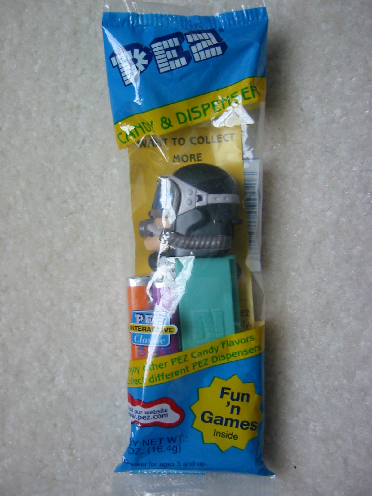 Emergency Heroes Pez - Scuba Diver (MIB)