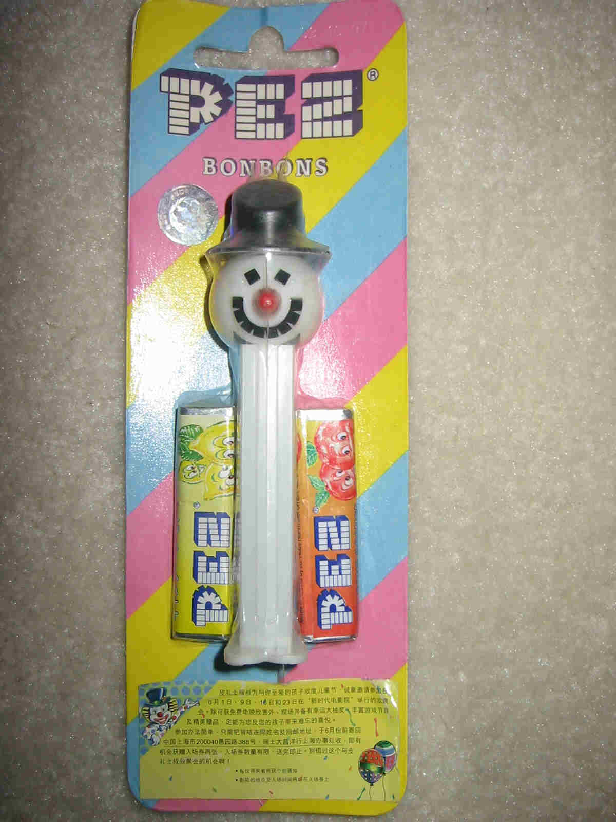 XMas Snowman Pez - Chinese Card