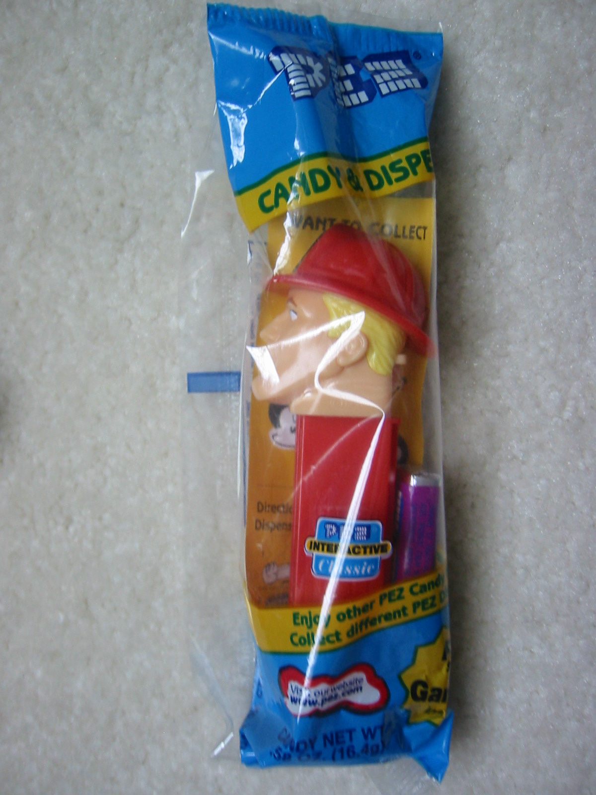 Emergency Heroes Pez - Fireman (MIB)