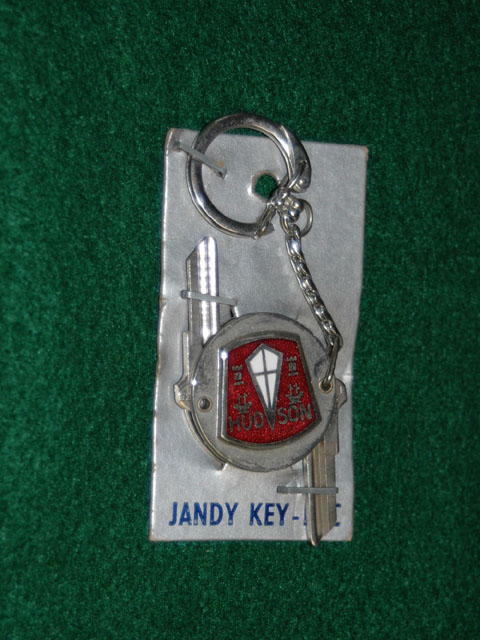 Hudson Folding Crest Key Set