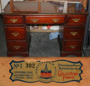 Pennsylvania House Cherry Kneehole Traditional Desk Antique