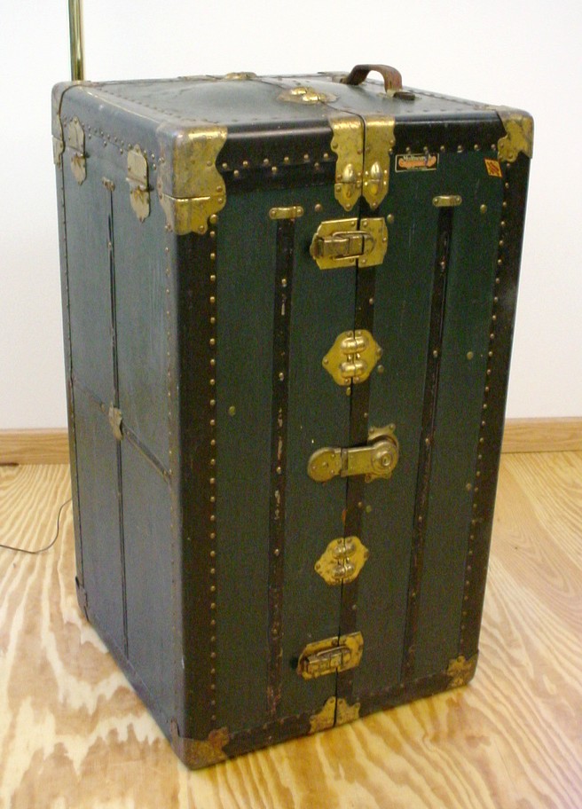 Antique Multnomah Wardrobe Steamer Trunk Case Nice Antique