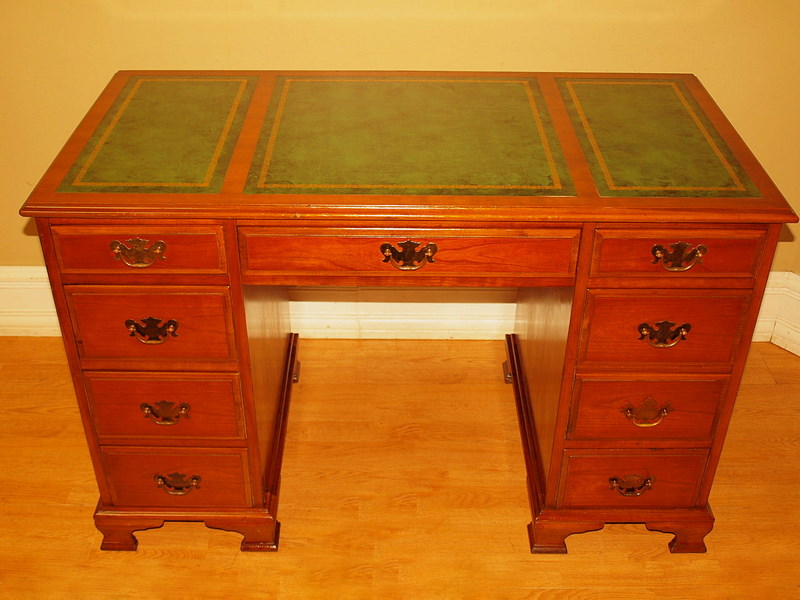 Antique Maddox Mahogany Leather Top Desk Writing Table Antique