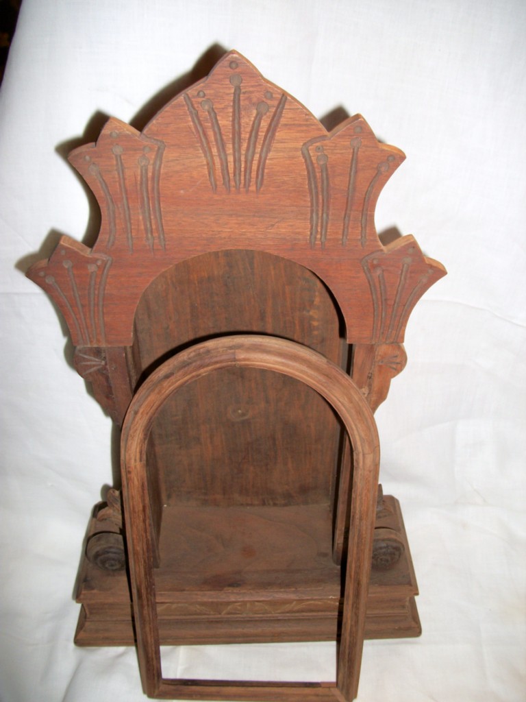 ANTIQUE WALNUT CARVED KITCHEN CLOCK CASE FOR PARTS Antique Price