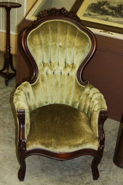 L210 PELHAM SHELL AND LECKIE VICTORIAN PARLOR CHAIR -- Antique Price L210 PELHAM SHELL AND LECKIE VICTORIAN PARLOR CHAIR - L210 PELHAM SHELL AND LECKIE VICTORIAN PARLOR CHAIR -- Antique Price