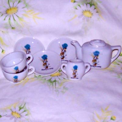holly hobbie china tea set