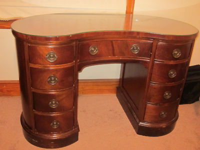 Antique Kidney Shaped Desk With Leather Top Furniture Antique