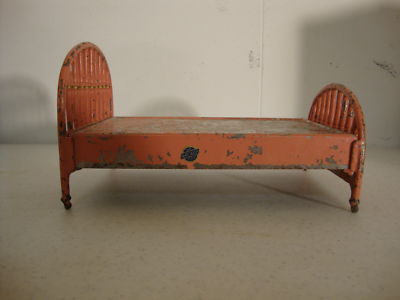 cast iron dollhouse furniture