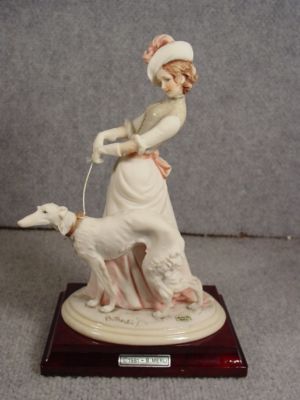 capodimonte lady with dog