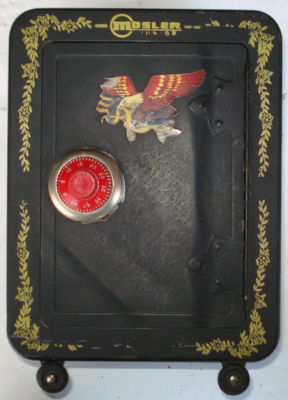 vault toy