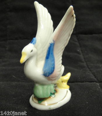 blue heron figurine