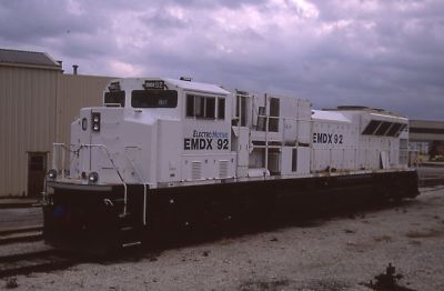 EMD SD89MAC demo @ EMD plant @ Lagrange,IL 11/13/2011 -- Antique ...