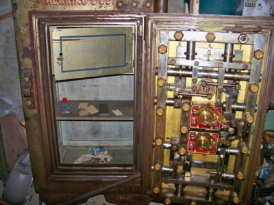 Antique Safes Mobile Antique Price Guide