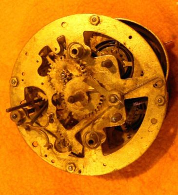 ANTIQUE GILBERT MOVEMENT FOR PARTS ROUND BODY CLOCK -- Antique Price