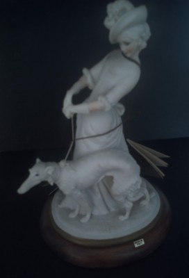 capodimonte lady with dog