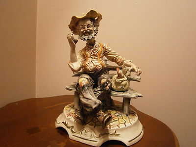 capodimonte tramp with dog