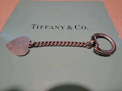 Af en toe verzending etiket Vintage rare Tiffany & Co sterling silver keychain key ring heart makers  1969 -- Antique Price Guide Details Page