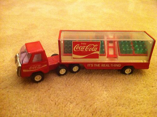 toy coca cola delivery truck